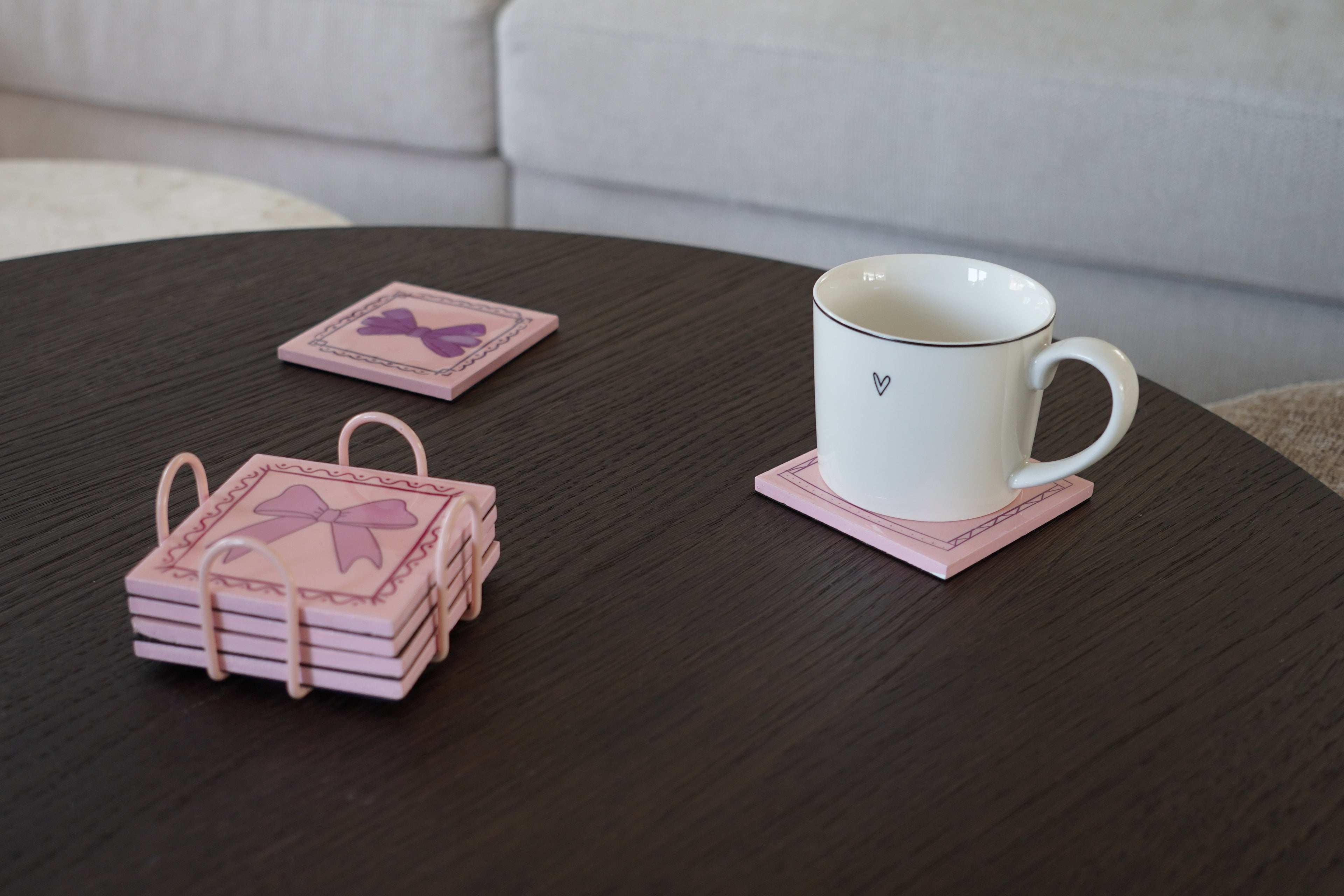 Keramische mok Little Love wit met zwarte rand en hartje - Néva Living