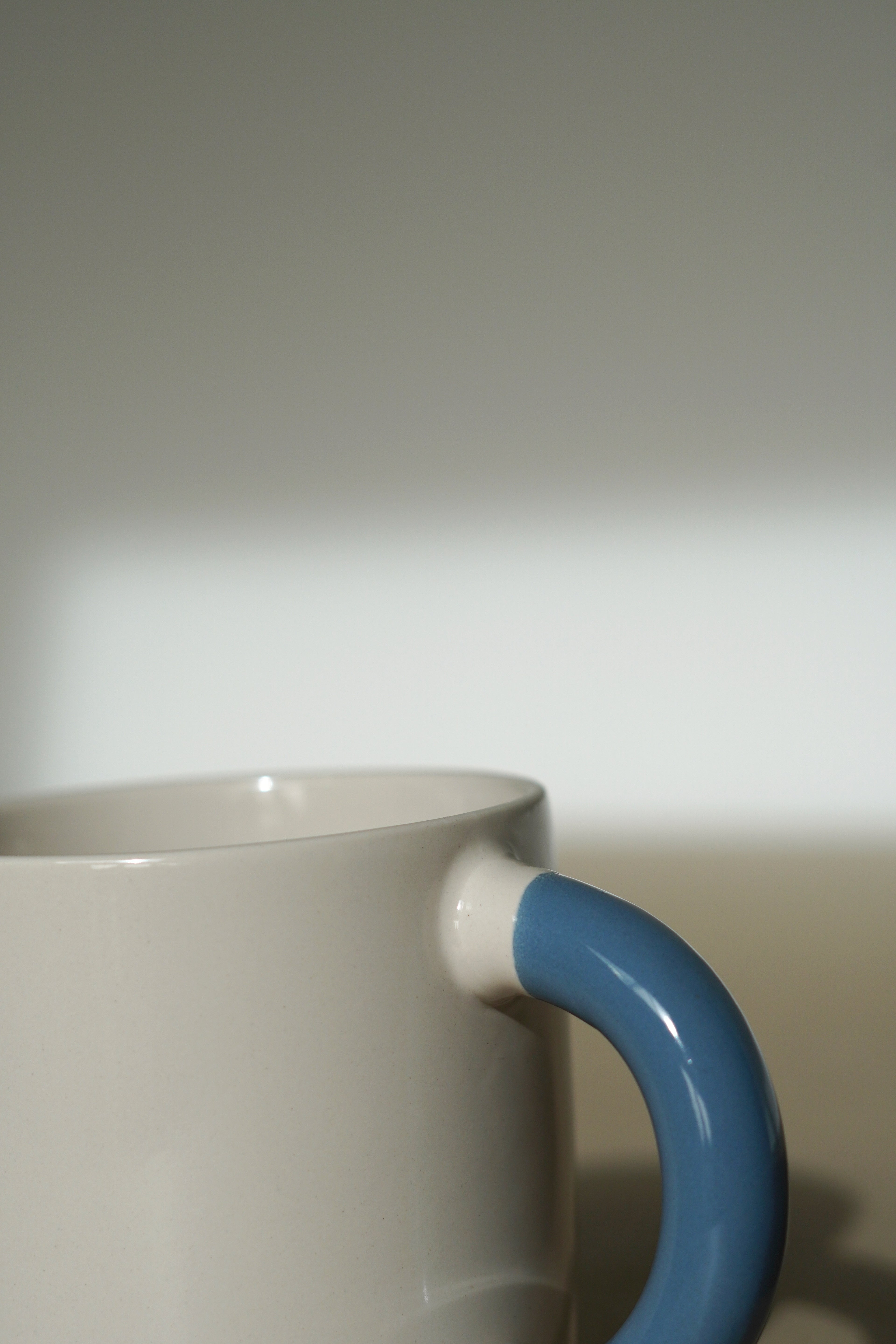 Mok Scandi Blue blauw detail - Néva Living