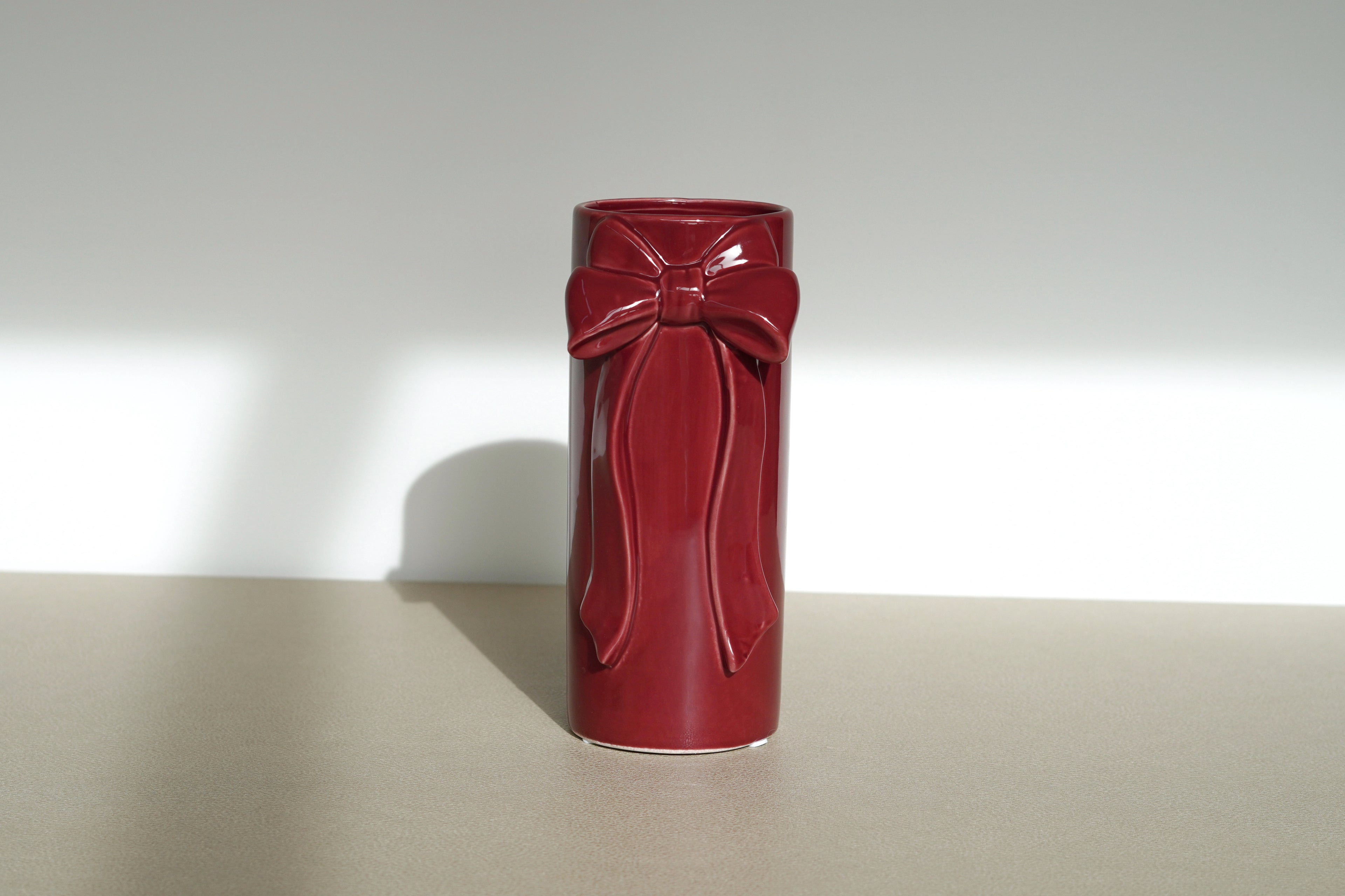 Vaas Bowy burgundy rood detail - Néva Living