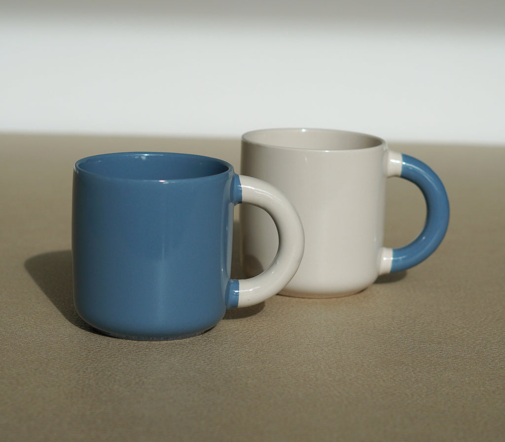 Mok Scandi Blue blauw lifestyle styling - Néva Living